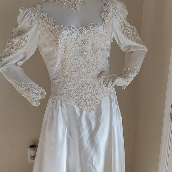 VINTAGE UNION MADE WEDDING GOWN SIZE 16 - Picture 4 of 16